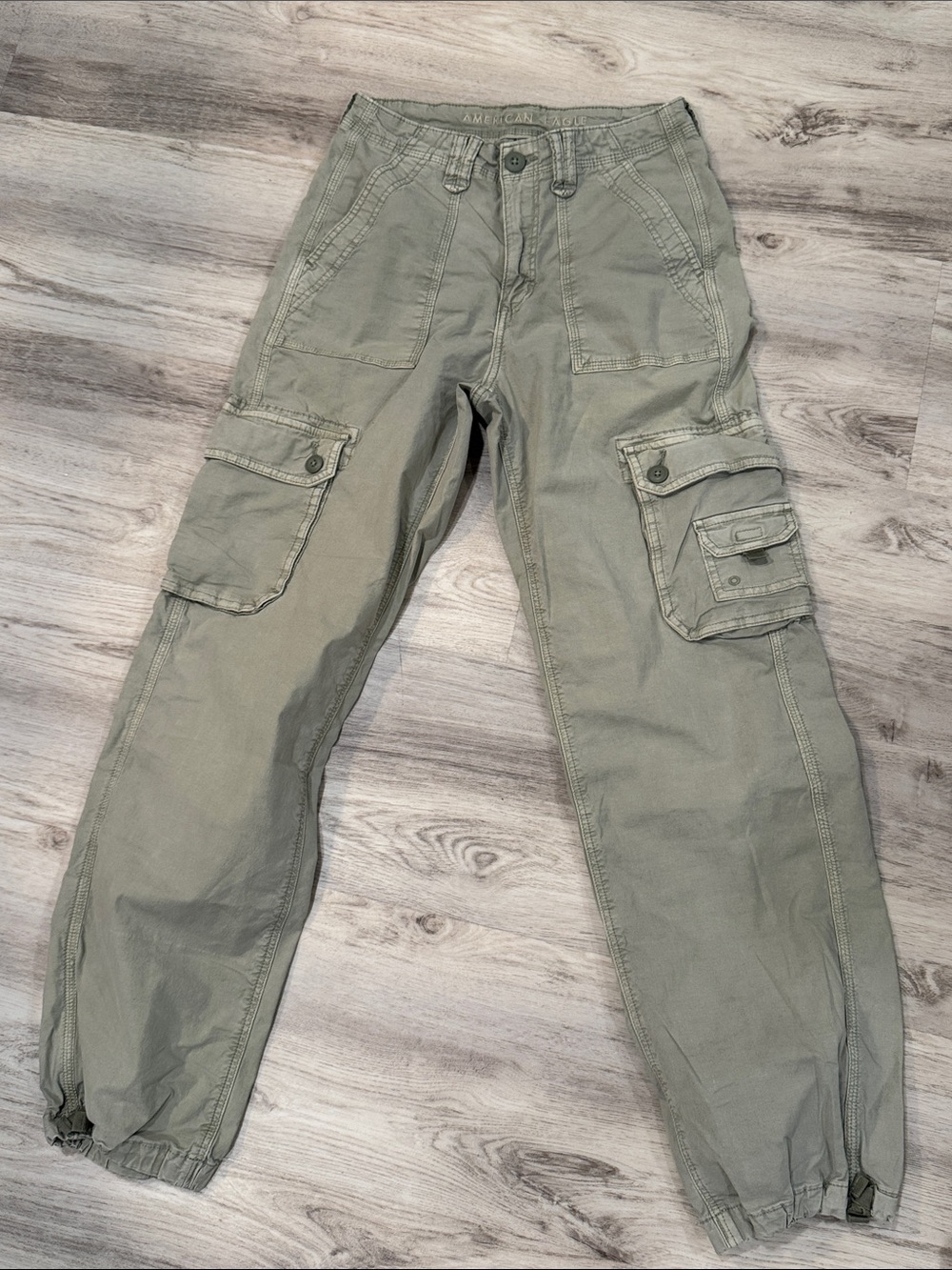 American Eagle Women’s Olive Green baggy Jogger pants size 2